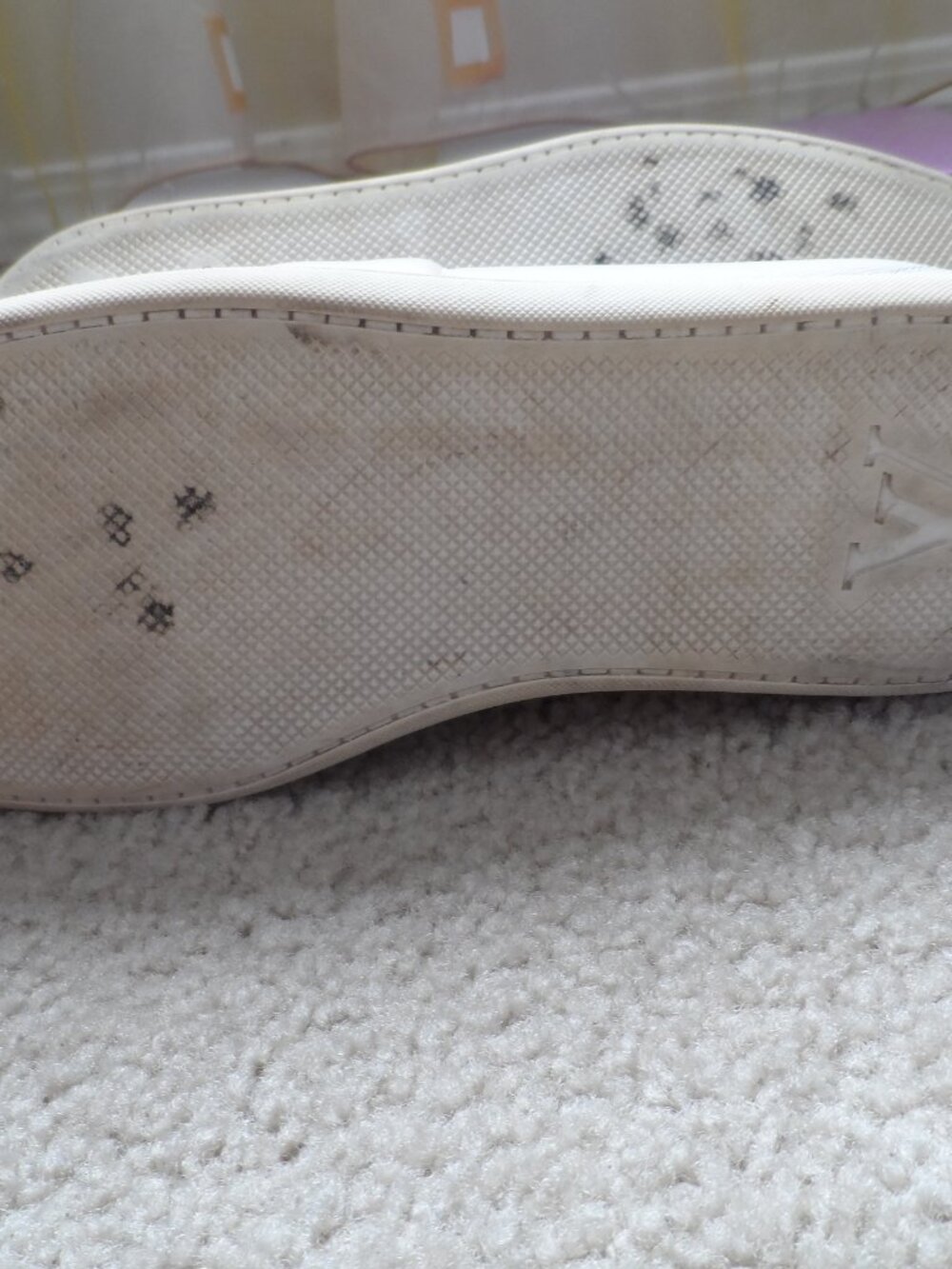 Louis Vuitton Off-White Leather baseball sneakers size 39/9US - Picture 13 of 15